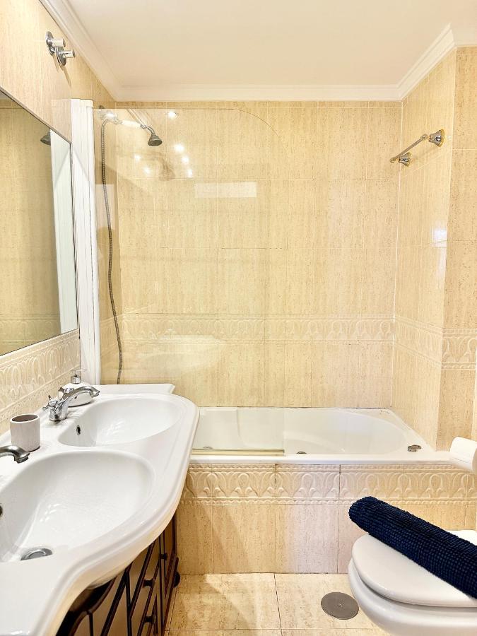 Family Home Near The Beach - Eaw Homes Марбеля Екстериор снимка
